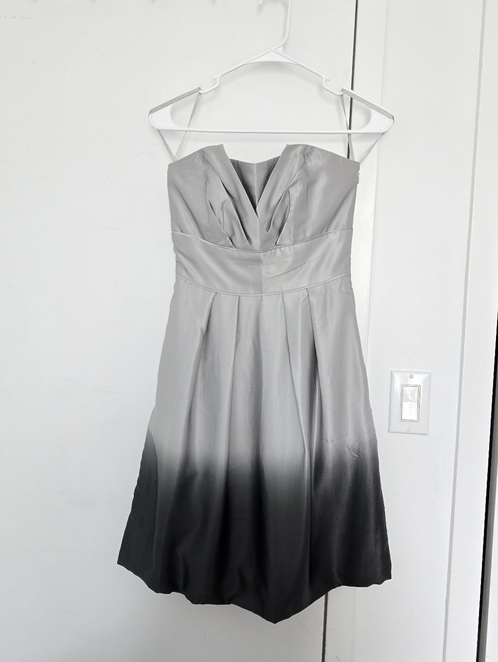 NWOT White House Black Market 100% Silk Dress